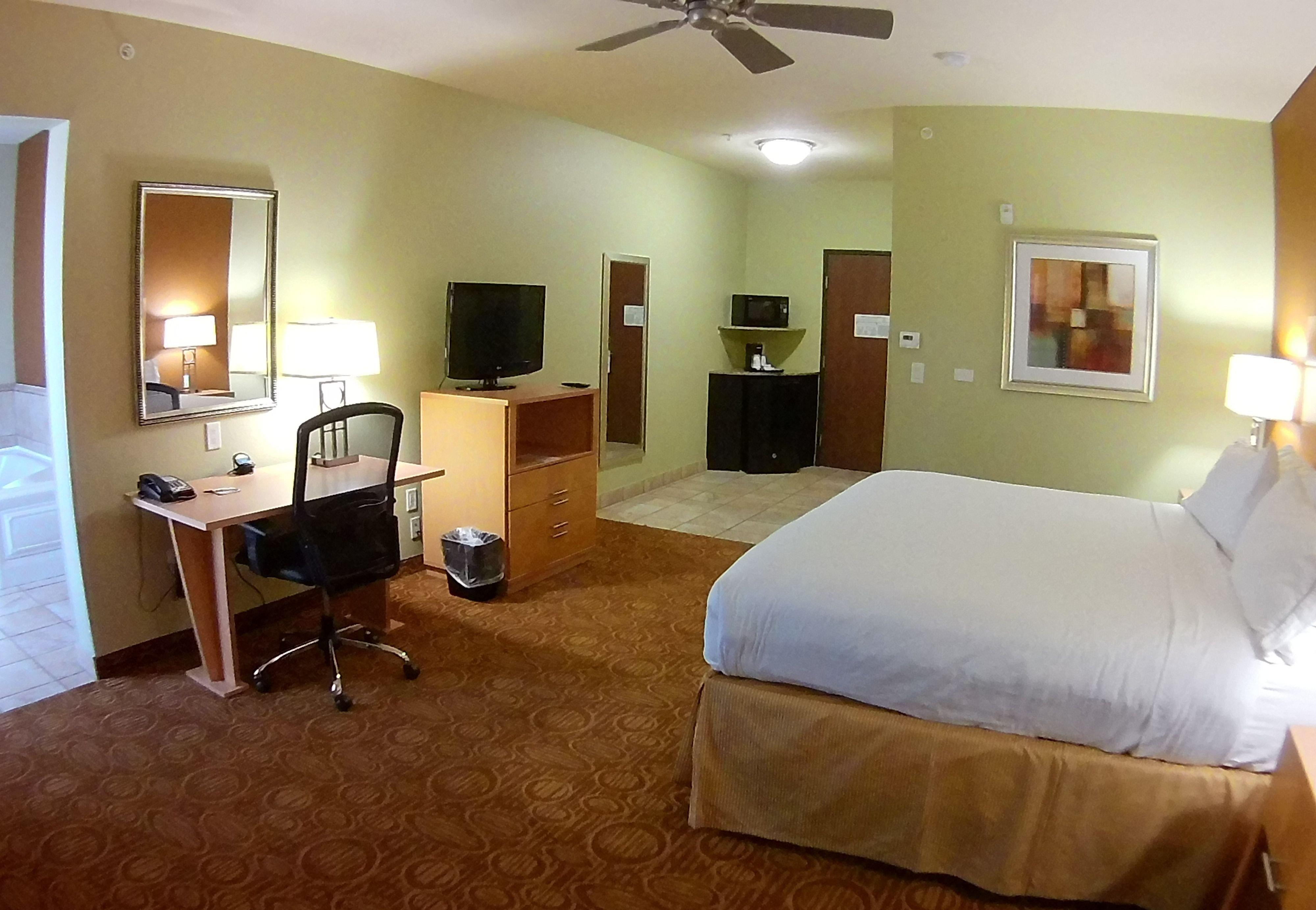 Holiday Inn Express & Suites Lubbock Southwest - Wolfforth By Ihg Exterior photo