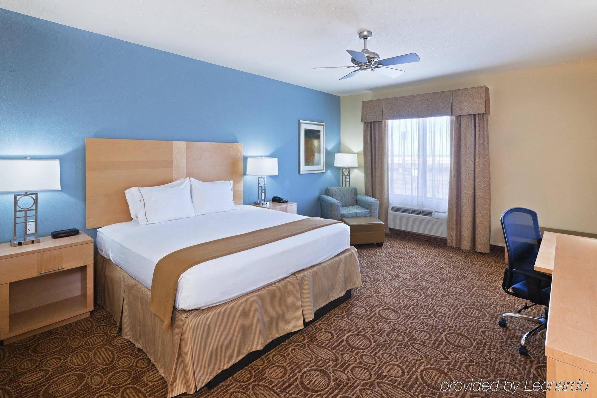 Holiday Inn Express & Suites Lubbock Southwest - Wolfforth By Ihg Exterior photo